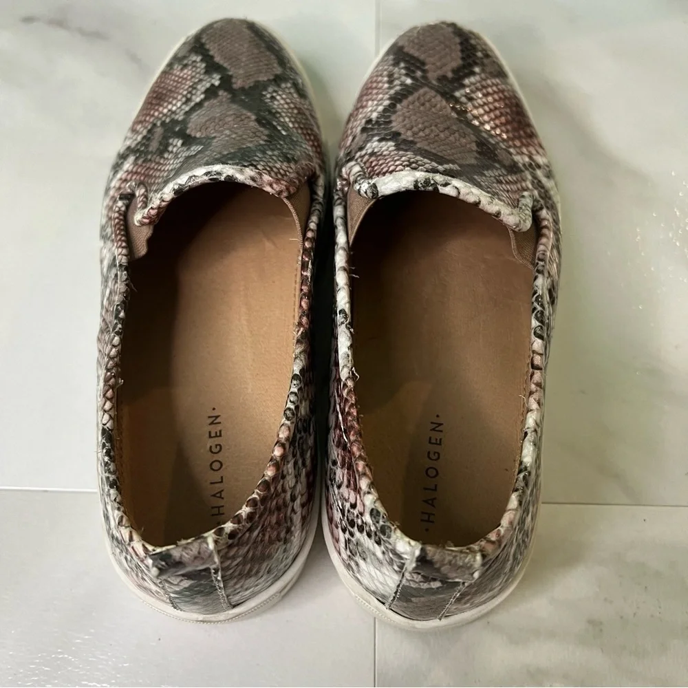 Halogen Baylee platform snake skin shoes size 7.5